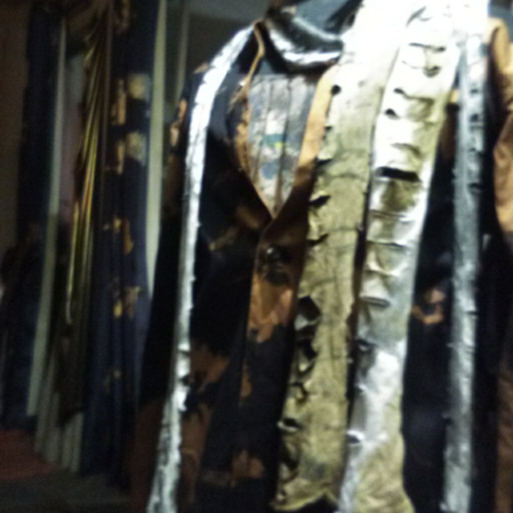 Scarfs - Picture 3 of 4